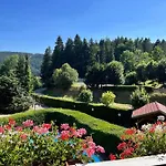 Hotel-restaurant Les Bas-rupts, Singuliers Gérardmer
