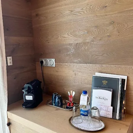 מלון Hotel-restaurant Les Bas-rupts, Singuliers 4*