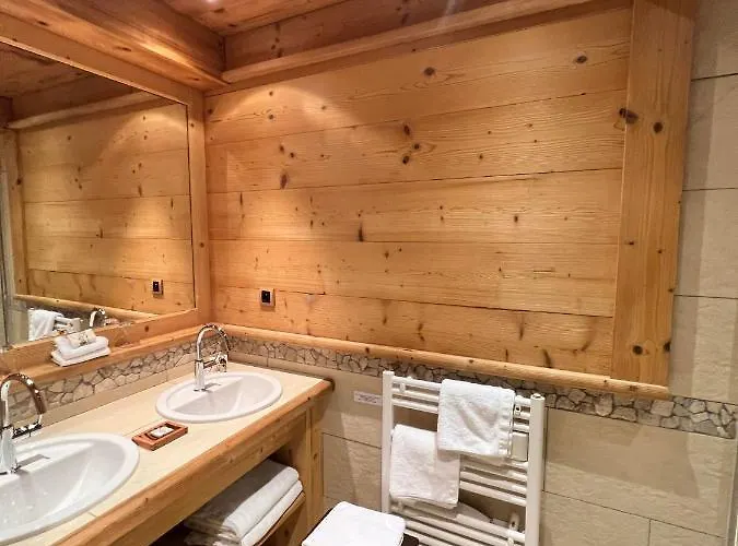 Relais Et Châteaux - Les Bas-rupts Hotel