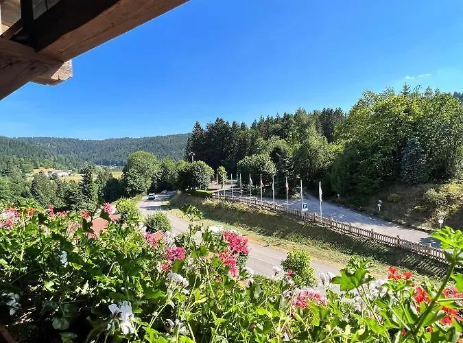 Relais Et Châteaux - Les Bas-rupts 4*